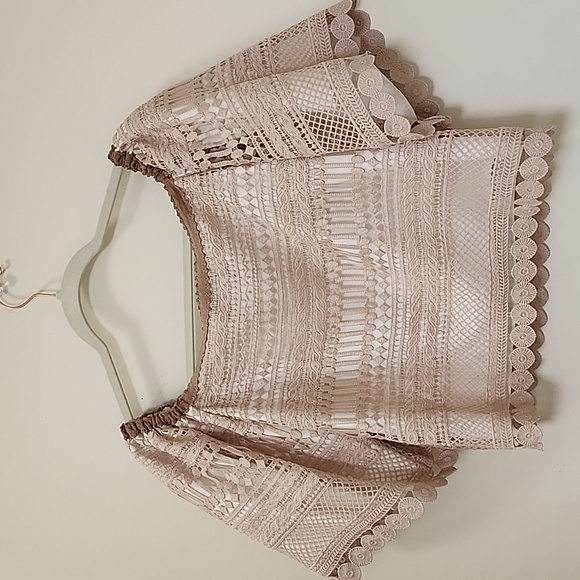 Alexis Women's Beige Finn Off Shoulder Lace Top Small Whimsy - Picture 11 of 17